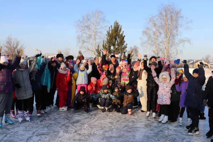В Алькеевском районе в селе Базарные Матаки сегодня открыли очередной каток