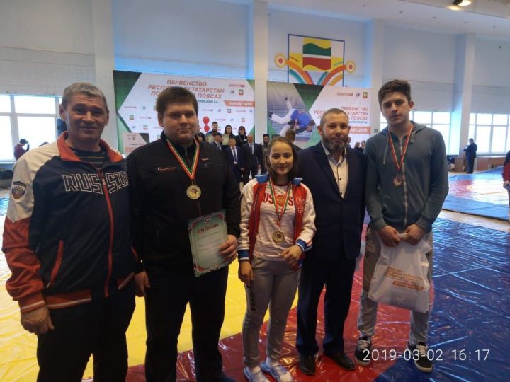 Три спортсмена из Алькеевского района заняли призовые места в первенстве Татарстана по борьбе на поясах