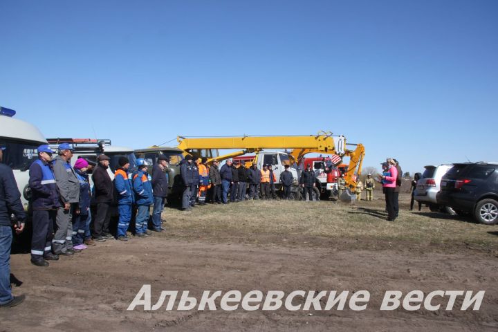 В Алькеевском районе прошли учения по спасению жителей условно-затопленных домов
