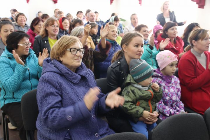 В селе Чувашское- Бурнаево Алькеевского района сегодня торжественно открыли новый дом культуры