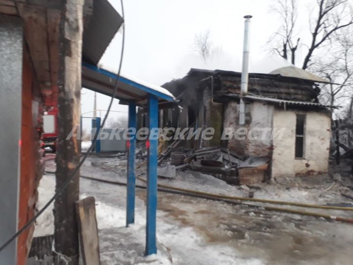 На пожаре в Алькеевском районе погибла пожилая женщина