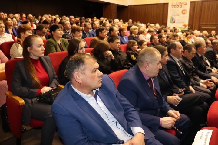 На заседании Совета Алькеевского муниципального района были рассмотрены итоги социально-экономического развития в 2019 году