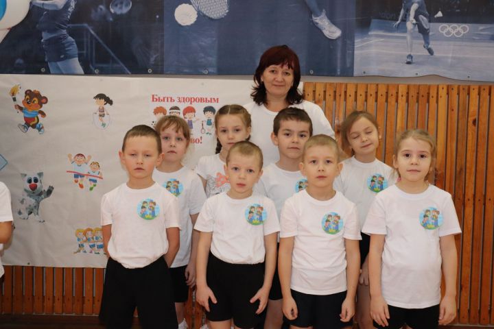 Пять команд из детских садов Алькеевского района поучаствовали в "Веселых стартах" приуроченных к 100-летию ТАССР