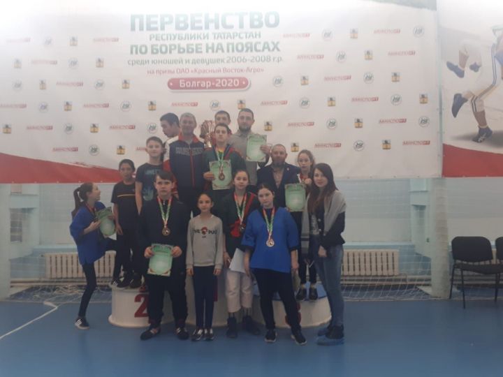 Алькеевские борцы на пьедестале победы