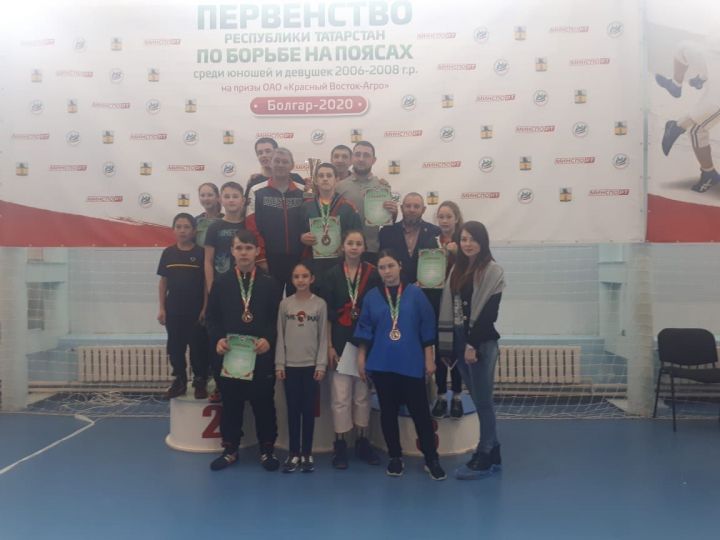 Алькеевские борцы на пьедестале победы