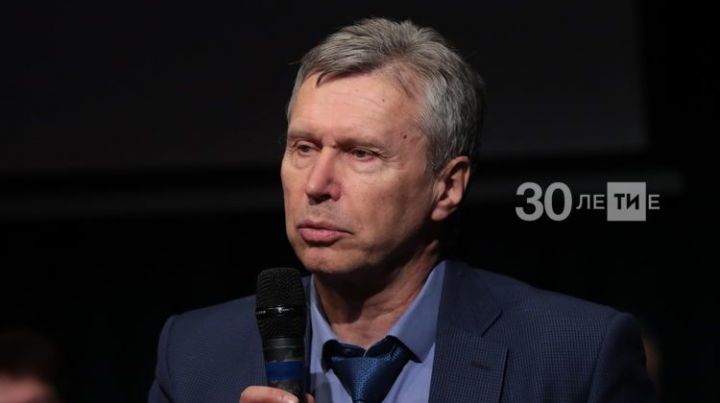 Социолог Андрей Тузиков считает, что поправки к Конституции позволят защитить историю страны от спекуляции