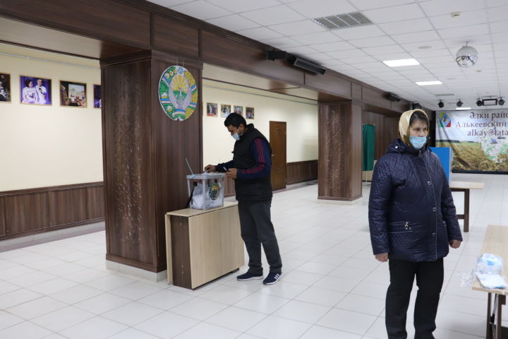 Узбекистанцы Алькеевского и Спасского районов проголосовали за Президента своей республики