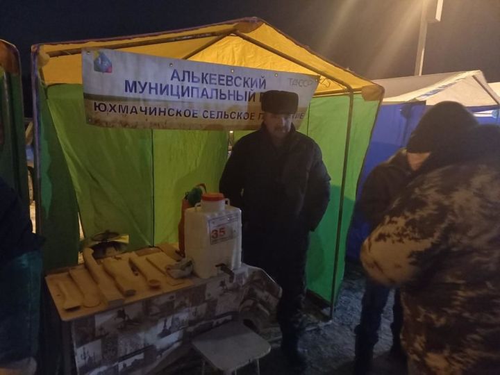 Представители Алькеевского района провели в поселке Дербышки Казани очередную ярмарку