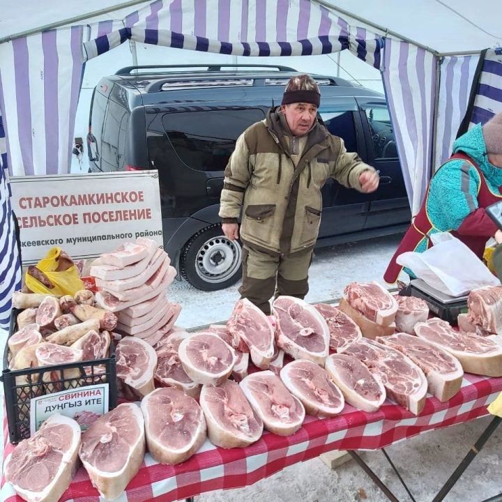 На казанской ярмарке с удовольствием покупают алькеевские товары
