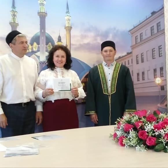 Алькеевский район: получили сертификат об обучении татарскому языку