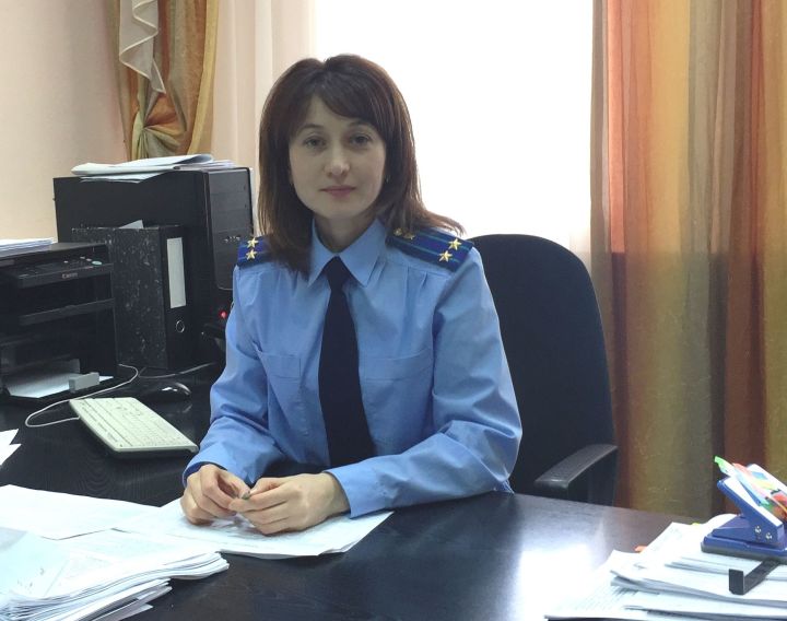 Заместитель прокурора Алькеевского района Хайруллина Луиза награждена знаком отличия