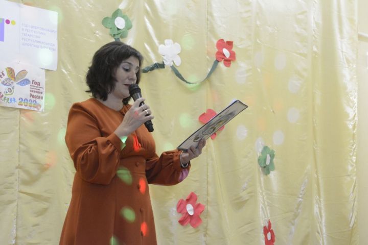 В селе Ахметьево провели вечер, посвященный памяти Азата Шагиева, много лет проработавшего директором районного дома культуры