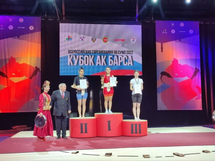 Регина Нуртдинова из Алькеевского района завоевала 1 место во всероссийских соревнованиях по сумо