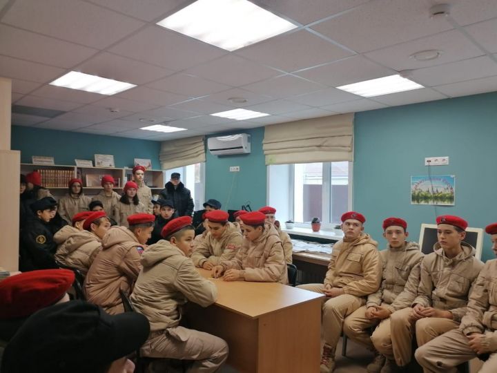 В Казань отправили гуманитарный груз в помощь мобилизованным солдатам.
