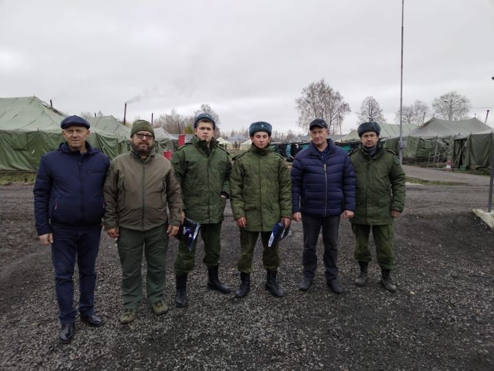 Делегация Алькеевского района посетила мобилизованных ребят в Казани