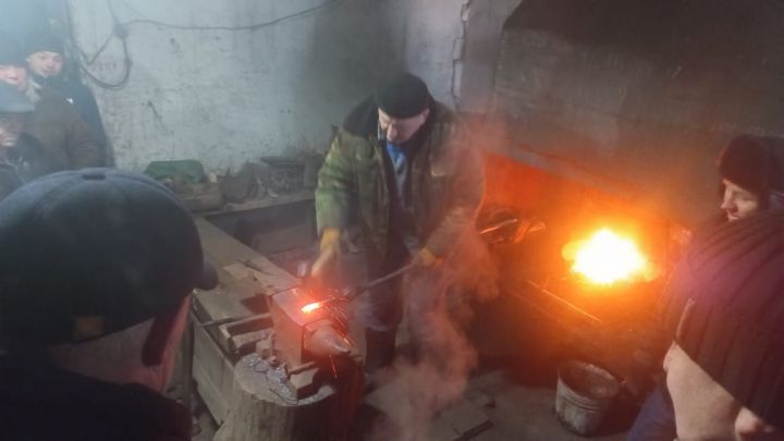 На базе отделения Старые Матаки АО «Востокзернопродукт » провели семинар-совещание с участием руководителей и инженеров хозяйств района