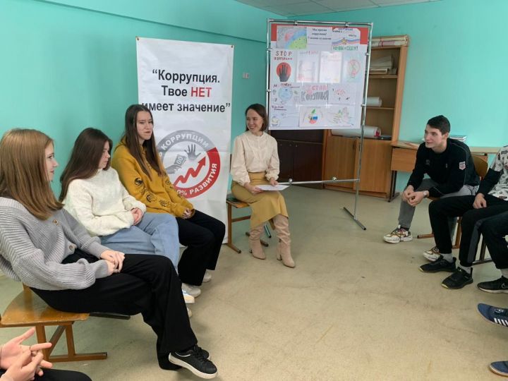 В филиале Алексеевского аграрного колледжа села Базарные Матаки проведена встреча со студентами на тему коррупции
