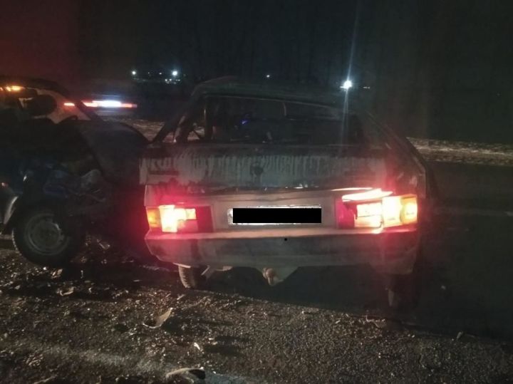 В Алькеевском районе произошло ДТП с участием двух автомобилей