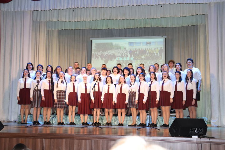 В Алькеевском районном доме культуры состоялся первый концерт фестиваля «Планета талантов»