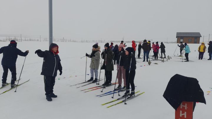 В Базарных Матаках прошли соревнования по лыжной эстафете