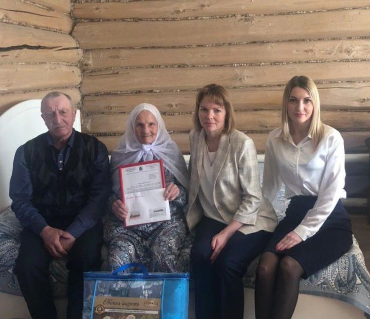 Свой 90-летний юбилей отметила жительница села Нижнее Алькеево Фасахова Руфия Гадеевна