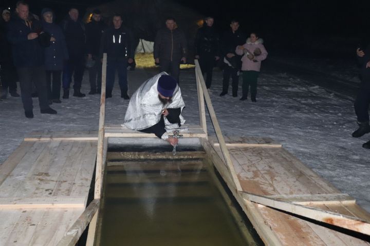 Православие динендәге халык олы бәйрәмне  – Хач мануны билгеләп үттеләр