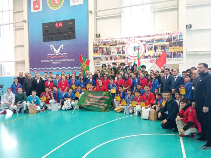 Алькеевцы стали победителями Всероссийских соревнований по борьбе на поясах в Пермском крае