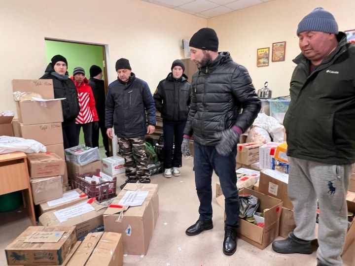 Алькеевским бойцам отправили очередную гуманитарную помощь