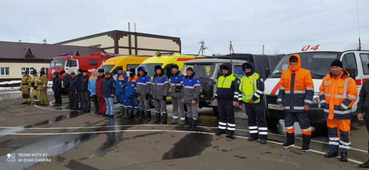 15 марта в Алькеевском районе прошли учения по ликвидации чрезвычайных ситуаций, связанных с половодьем