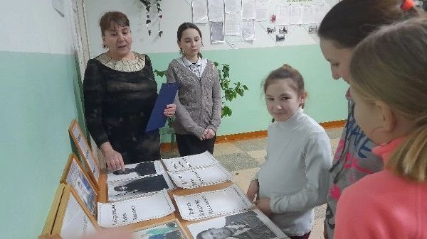 Апак мәдәният йортында «Безнең заман геройлары» дигән батырлык сәгате үткәрелде