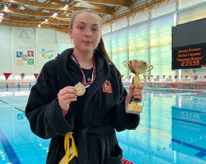 Воспитанница спортивной школы района Илюза Хайруллина в составе команды Московской области стала серебряным призером