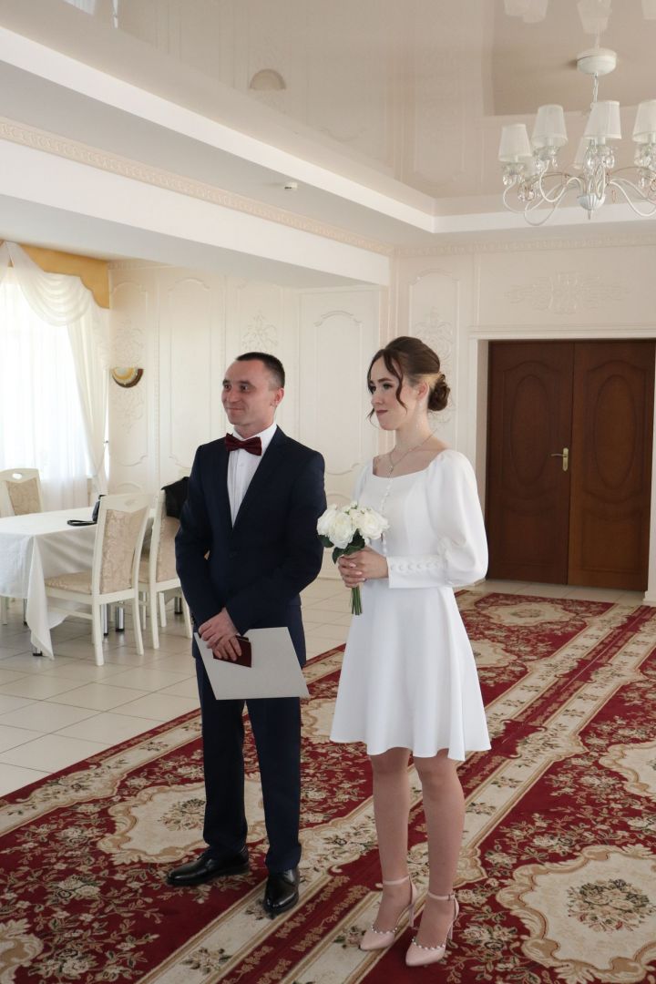 Сегодня состоялось бракосочетание Владимира Тарасова и Чулпан Хамидуллиной