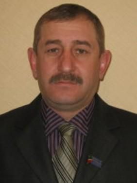 Глава Чувашско-Бурнаевского сельского поселения Ильсур Зарипов награжден медалью