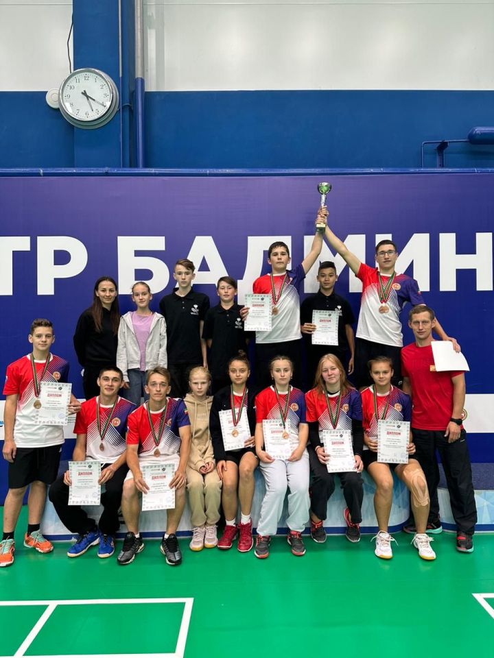 Сборная команда Алькеевского района стала бронзовым призёром Чемпионата  по бадминтону