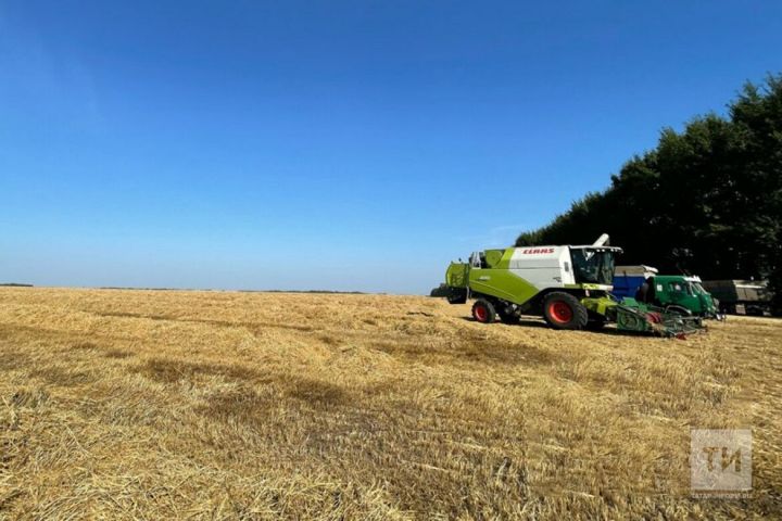 Әлки районында уракта катнашучы комбайнчылар ярышы алдынгылары