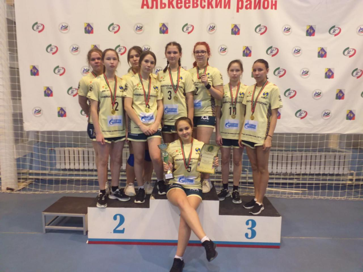 Чуаш Кичүе җирлегендә волейболны яратып уйнаучылар күп