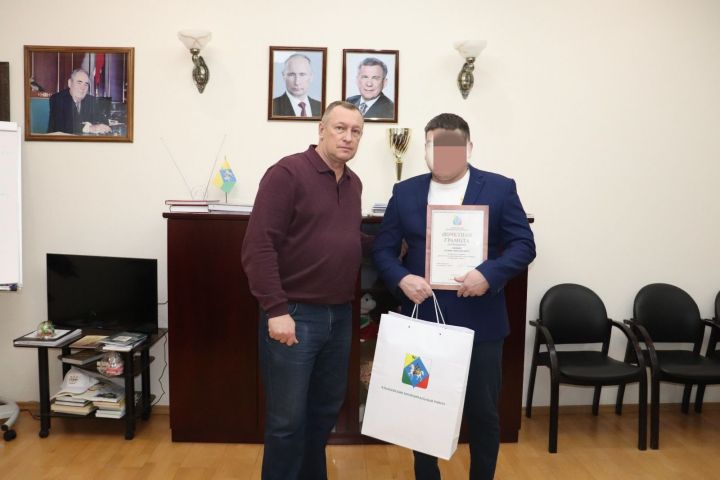 Глава Алькеевского района встретился с командиром танкового батальона подполковником Ганеевым Дамиром