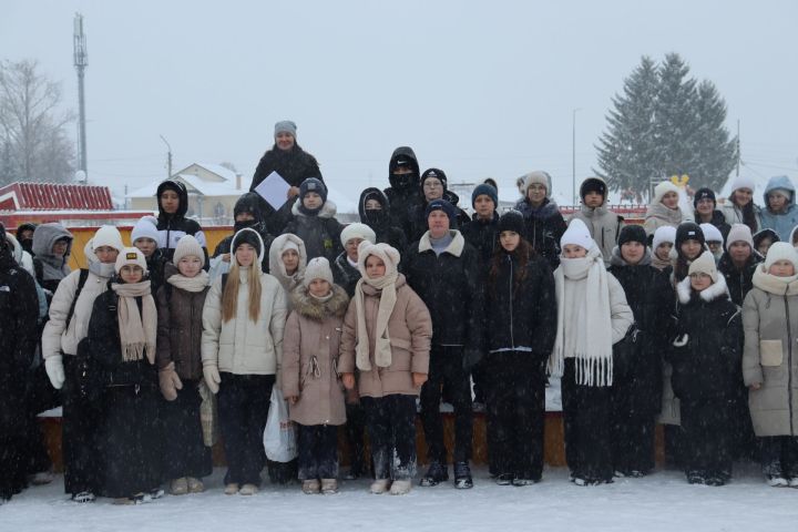 В Базарных Матаках прошло праздничное мероприятие ко Дню Конституции России