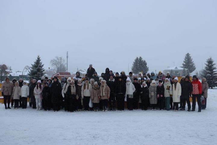 В Базарных Матаках прошло праздничное мероприятие ко Дню Конституции России