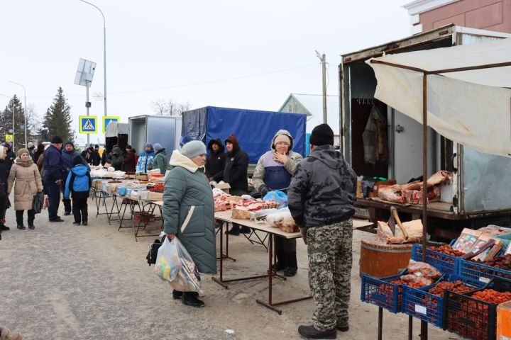 В Базарных Матаках прошла праздничная ярмарка