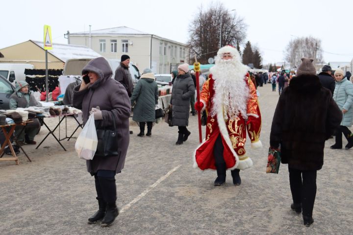В Базарных Матаках прошла праздничная ярмарка