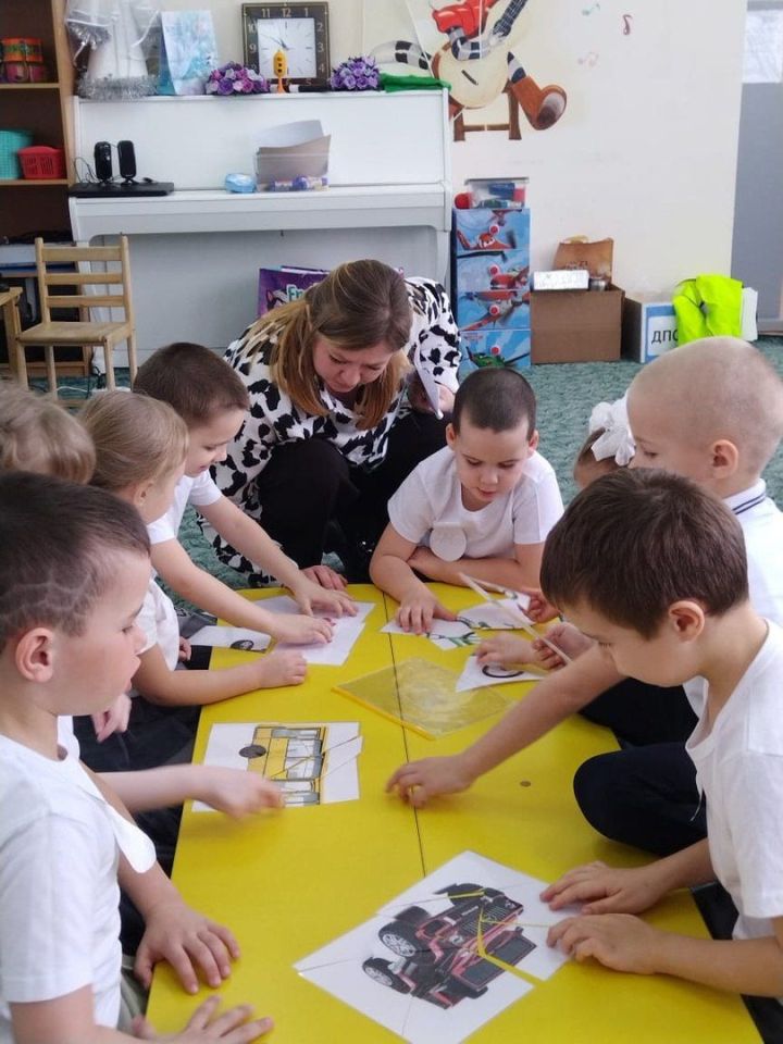 Воспитатели детских садов Алькеевского района соревновались в конкурсе «Зеленый огонек - 2024»