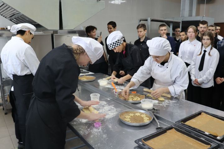 Базарлы Матактагы агрокөллияттә өч төрле һөнәр алырга була