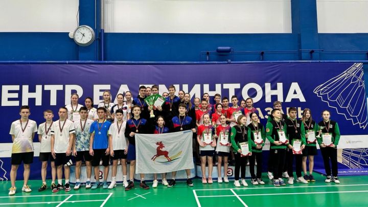 Алькеевский район заняла третье место в командном первенстве по бадминтону