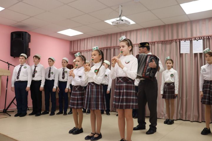 В Базарно-Матакской гимназии имени Наби Даули прошло мероприятие, посвященное памяти Дэрдменда.
