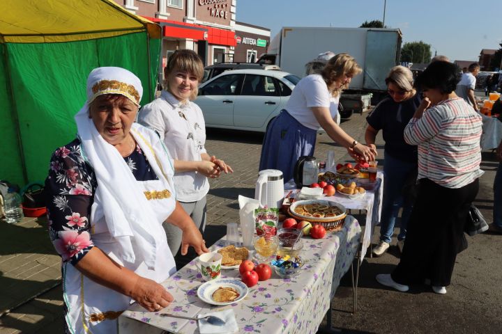 Базарлы Матакта бәйрәм ярминкәсе узды