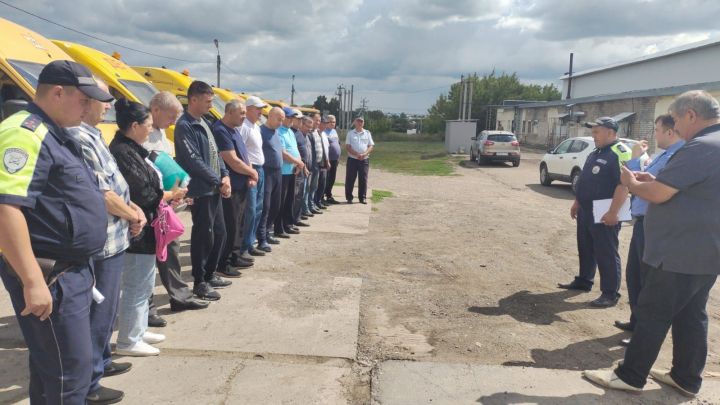 В Алькеевском районе проверили школьные автобусы