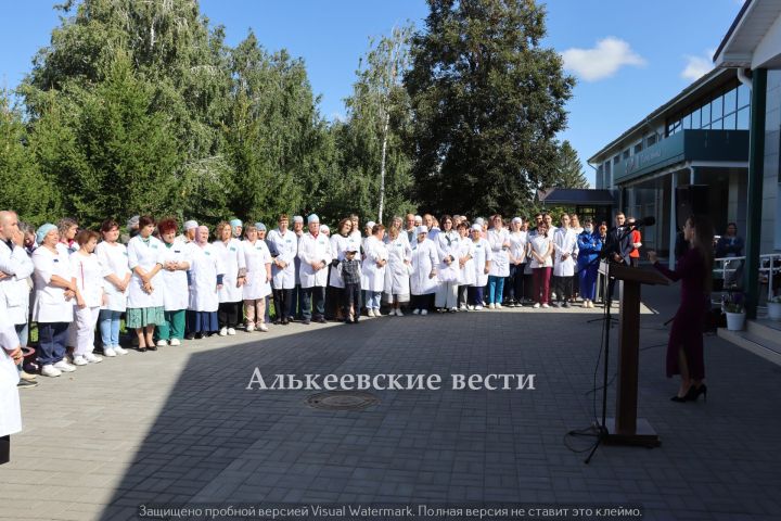 В Алькеевском районе после капитального ремонта распахнули двери здания поликлиники и детской консультации