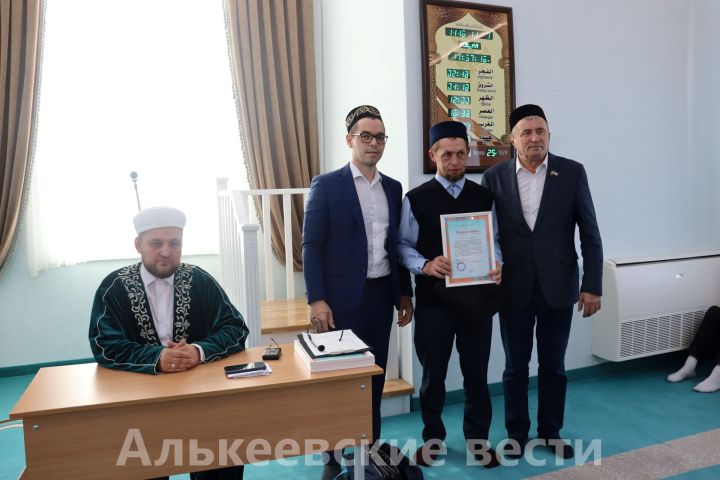 В мечети «Омет» состоялось мероприятие по презентации проекта «Пятничный марафон»
