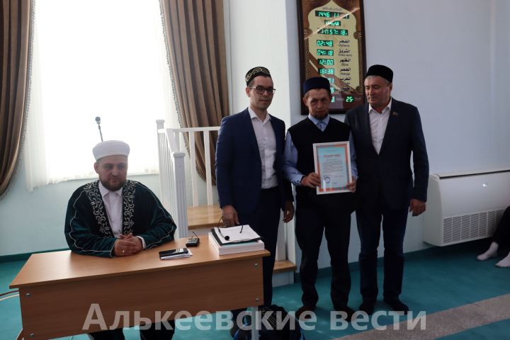 В мечети «Омет» состоялось мероприятие по презентации проекта «Пятничный марафон»